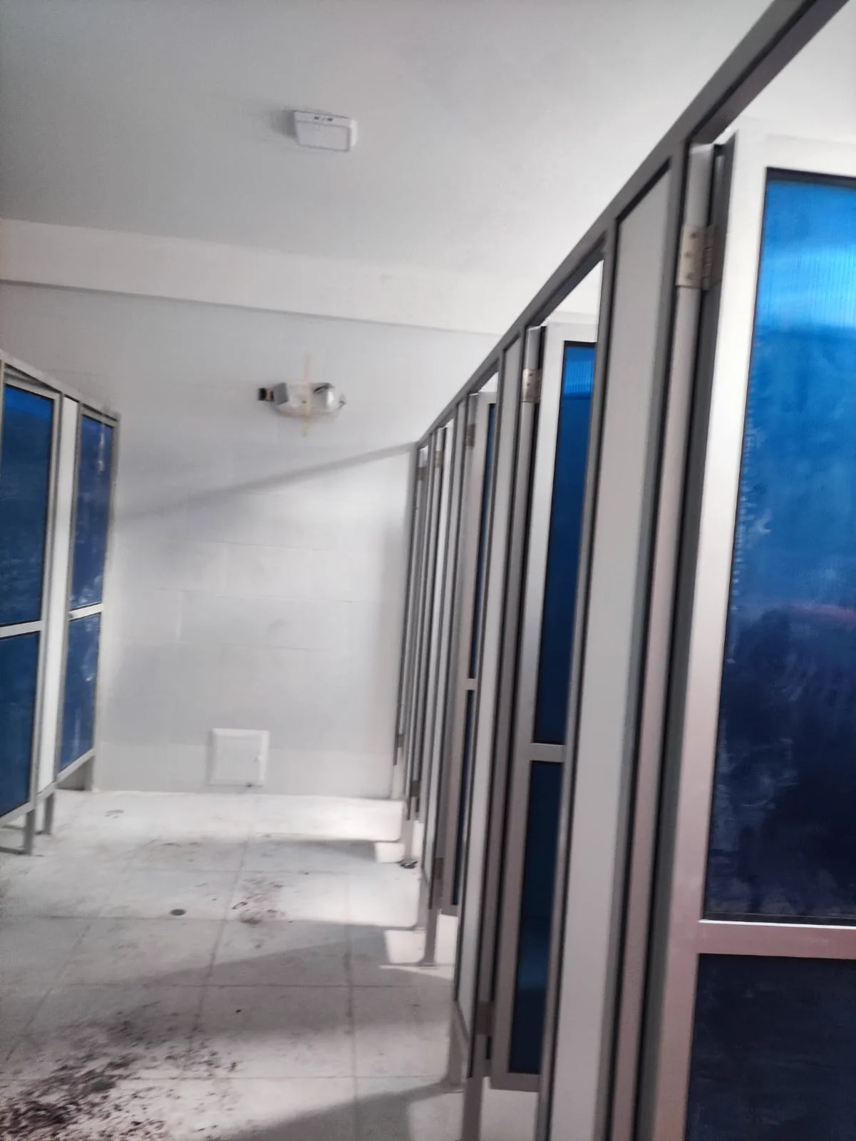 Cerramientos interiores de aluminio