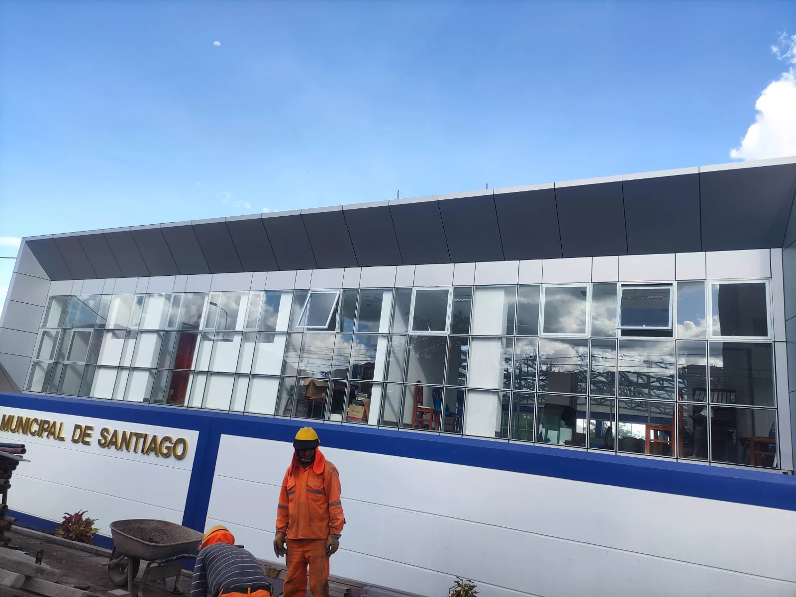 Proyecto institucional en Santiago