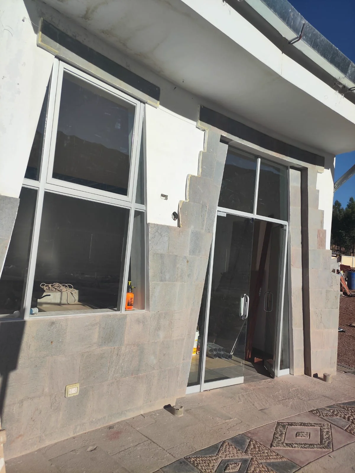 Puerta y ventana de aluminio